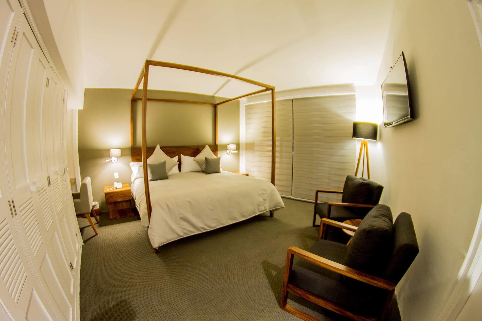 Hotel Casa Abadia 4*